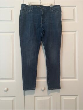 Dark Wash Skinny Jeans